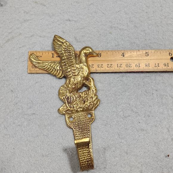 Brass Flying Duck & Goose Coat Clothes Key Wall Hooks Set of 2 Farmhouse Vintage - Picture 8 of 16